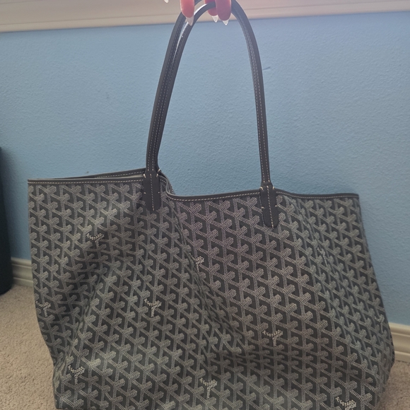Goyard Handbags - Goyard Black & Gray Goyardine Patterned Tote GM St. Louis